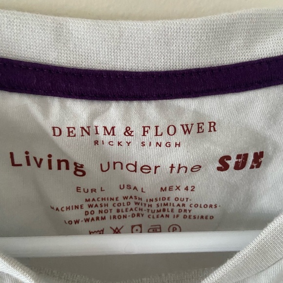 Graphic Tee - Picture 3 of 3